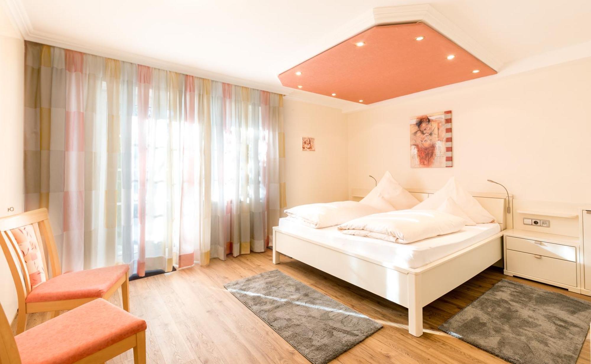 Hotel Sonnenhang 3*